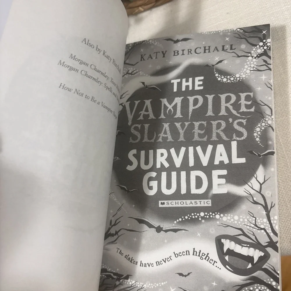 The Vampire Slayer's Survival Guide by Katy Birchall [Paperback] New Fantasy